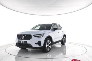 VOLVO XC40 B3 Mild hybrid Benzina Plus Dark
