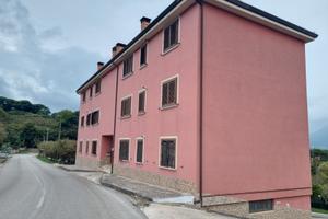 4 Vani e 2 wc, oltre a garage di mq. 47. (LOCATO)