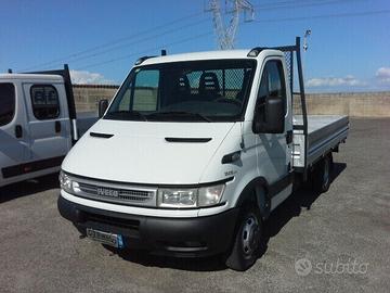 IVECO DAILY 35C12 2.3 HPI Passo 3,450