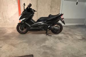 Yamaha T Max - 2011