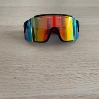Occhiali da sole per sportivi e non