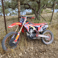 Honda CRF 250R Red Moto