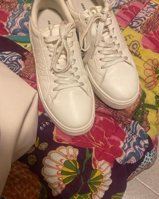 N.38 passeggio ginniche Armani & Colmar