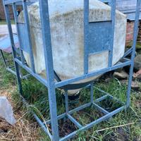 Cisterna polietilene fondo conico con valvola