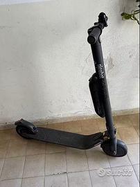 NINEBOT SEGWAY Kickscooter E45E