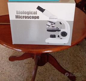Microscopio Binoculare Composti con Oculari - Micr
