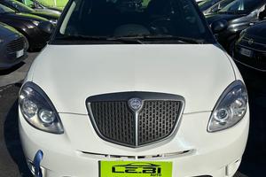 Lancia Ypsilon 1.3 MJT 105 CV Sport MomoDesign