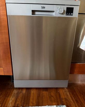 Lavastoviglie BEKO DVN05320X (12/2024)