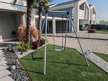 Altalena da giardino per bambini pari al nuovo