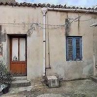 Massa S.Giorgio, s.indipendente di 65 mq da