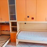 Cameretta con letto doppio ecc