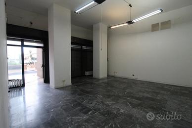 Locale commerciale viale Unicef Taranto