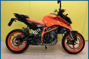 KTM 390 Duke Garantita e Finanziabile