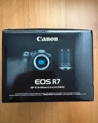 Canon EOS R7 + RF-S 150mm