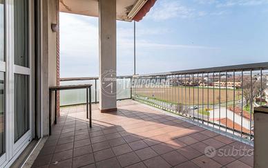 TRILOCALE AL QUINTO PIANO CON ASCENSORE - LIBERO S