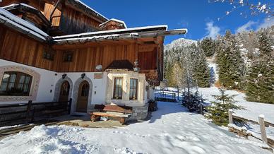 Elegante casa di montagna con giardino privato e v