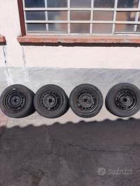 gomme e cerchi Micra