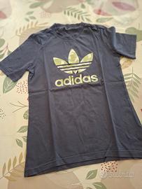 T-shirt adidas 