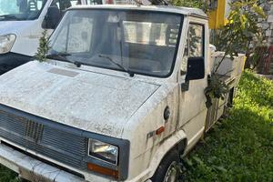 IVECO CESTELLO ELEVATORE