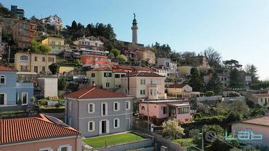 Villa di 237 m² con più di 5 locali a Trieste