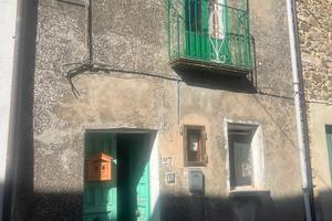 Lustra appartamento nel centro con giardino