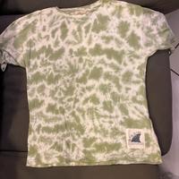 t-shirt a nuvole verdi