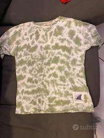 t-shirt a nuvole verdi