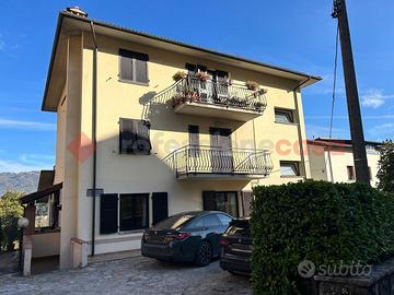 Ufficio Castelnuovo di Garfagnana [UG390DVACU]