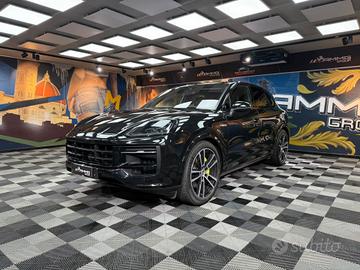 Porsche Cayenne Coupé 3.0 V6 E-Hybrid (777)