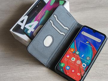 Samsung A40.