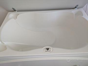 Mobiletto fasciatoio con vaschetta della Cuoricini