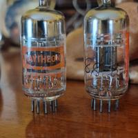 Valvole ECC81 12AT7WA RAYTHEON Triple Mica Black