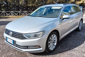 Volkswagen Passat Variant (LEGGI BENE)