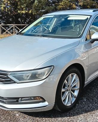 Volkswagen Passat Variant (LEGGI BENE)