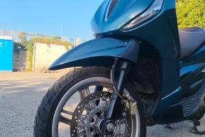 scuter piaggio Beverly 300i
