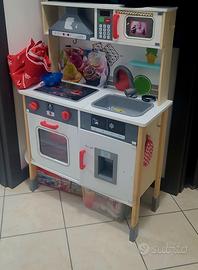 Cucina giocattolo