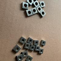 DADI QUADRI ZINCATI M6 / M8 … a solo 3 euro/kg !