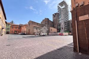 3 LOCALI A VITERBO