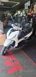 Piaggio Beverly 300