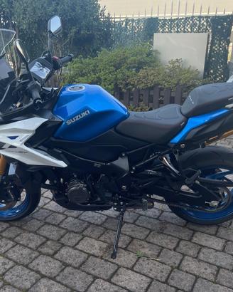 Suzuki GSX-S1000GX 2025      4.000 km accessoriata