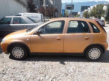 OPEL Corsa 5ª serie - 2004 - Neopatentati