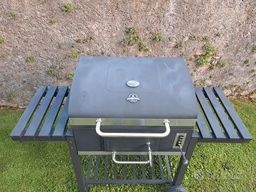 Barbecue a carbonella Jamestown