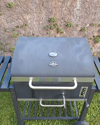 Barbecue a carbonella Jamestown