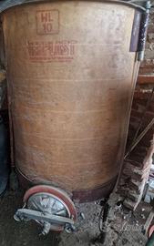 Cisterne vino in vetroresina 10 HL e 15 HL