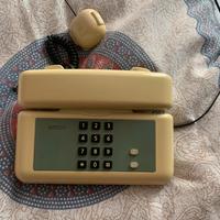 Telefono con tastiera vintage