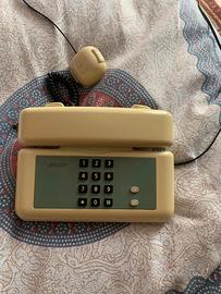 Telefono con tastiera vintage