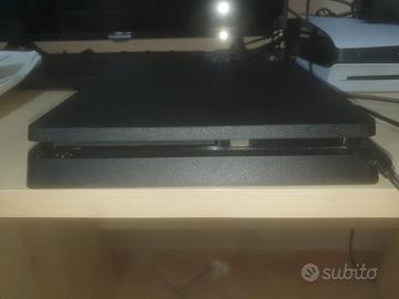 Ps4 slim con estensore di memoria e pad 