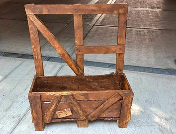 fioriera fatta a mano