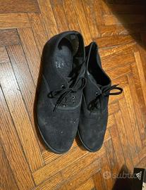 Scarpe nere basse