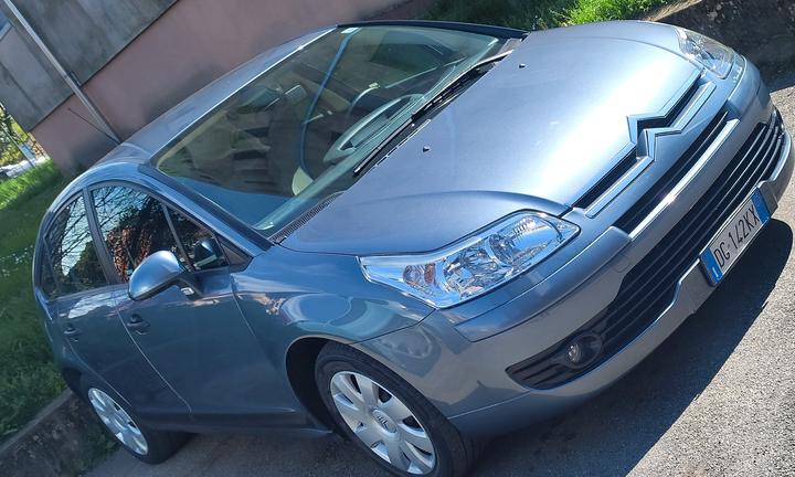 Citroen C4 hatchback